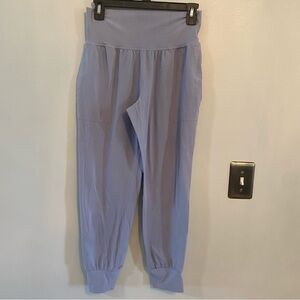 Athleta baby blue grey salutation high rise joggers small